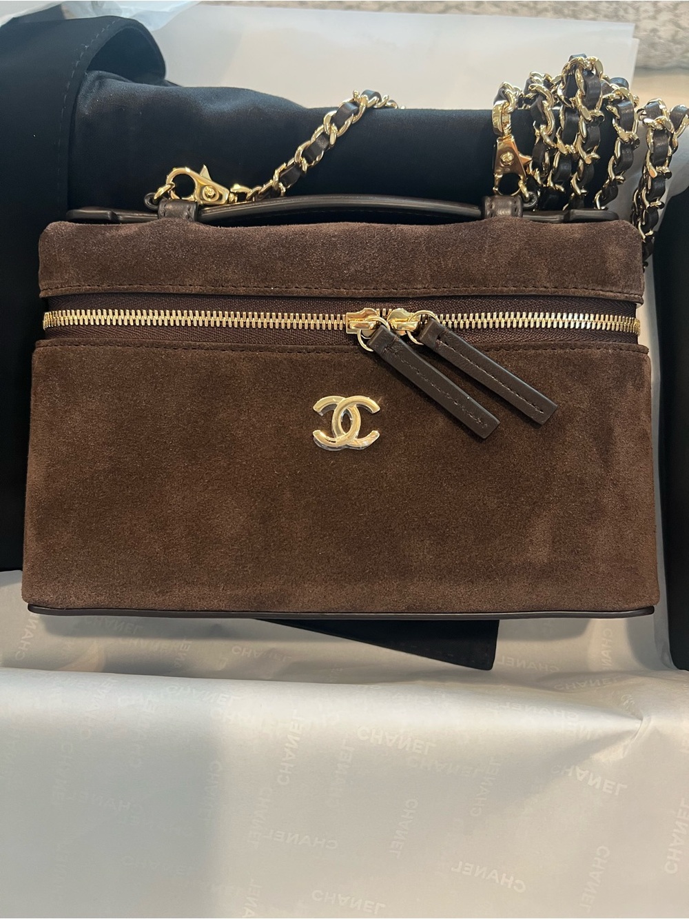 Chanel brown suede slim vanity 26A - Picture 1 of 5